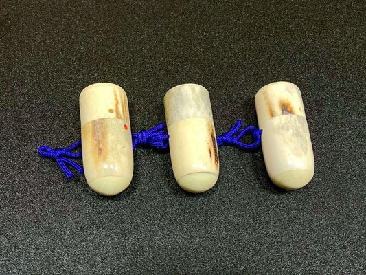 粉入れ 鹿角製 丸胴型